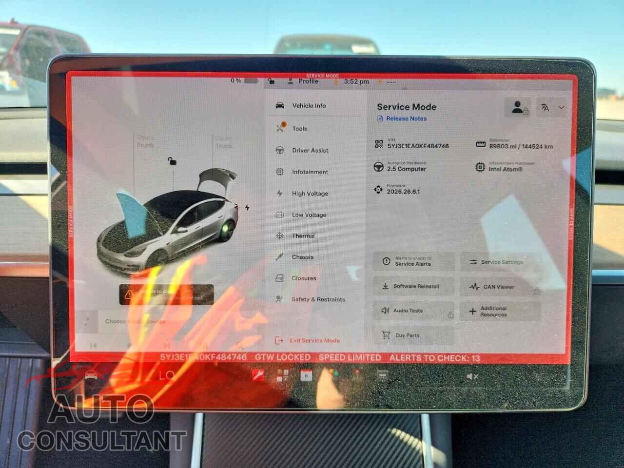 TESLA MODEL 3 2019 - 5YJ3E1EA0KF484746