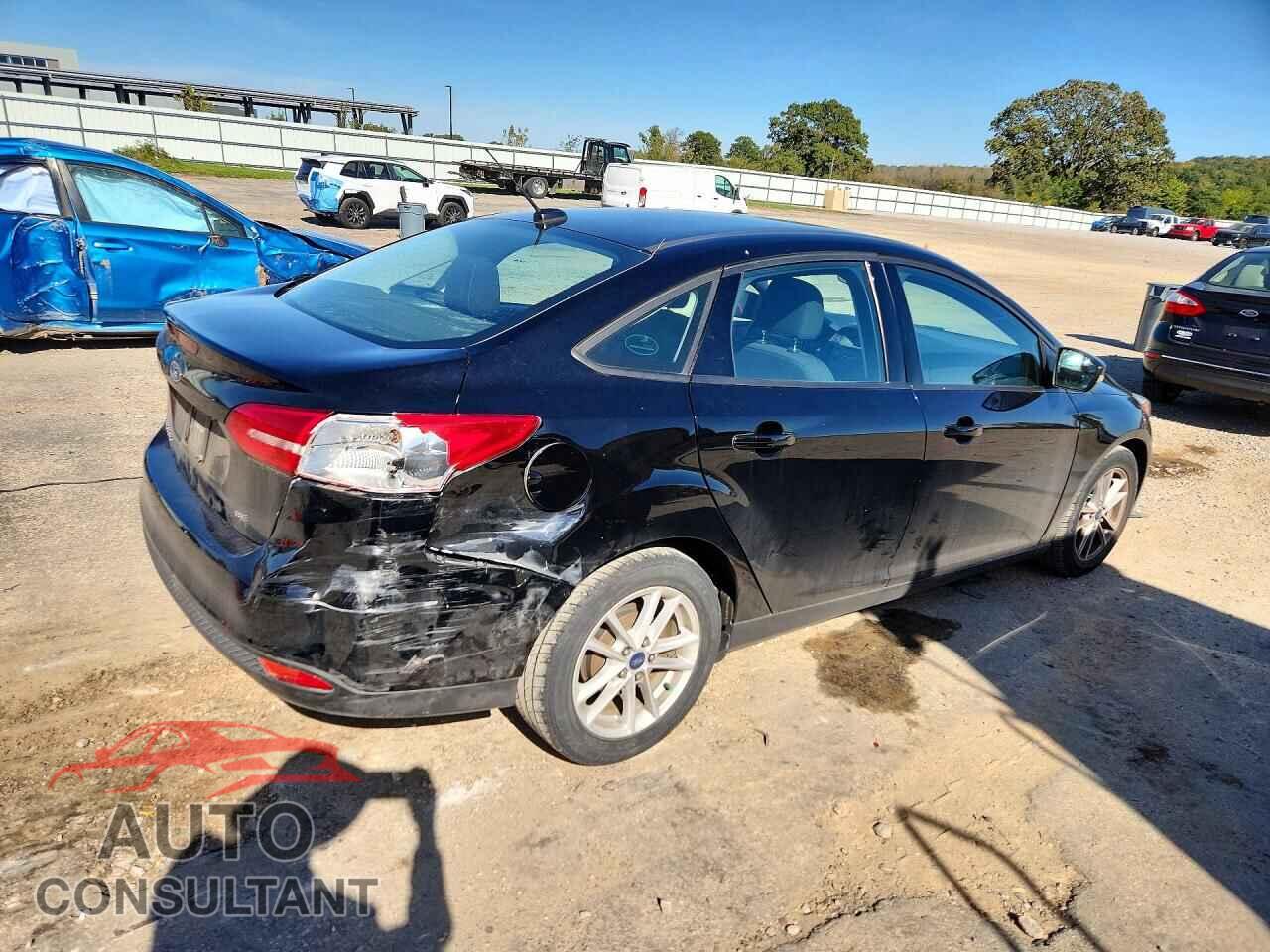 FORD FOCUS 2017 - 1FADP3F29HL327830