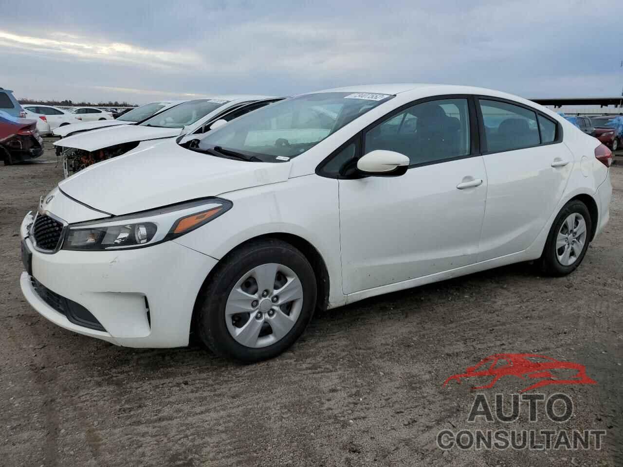 KIA FORTE 2018 - 3KPFK4A79JE270909