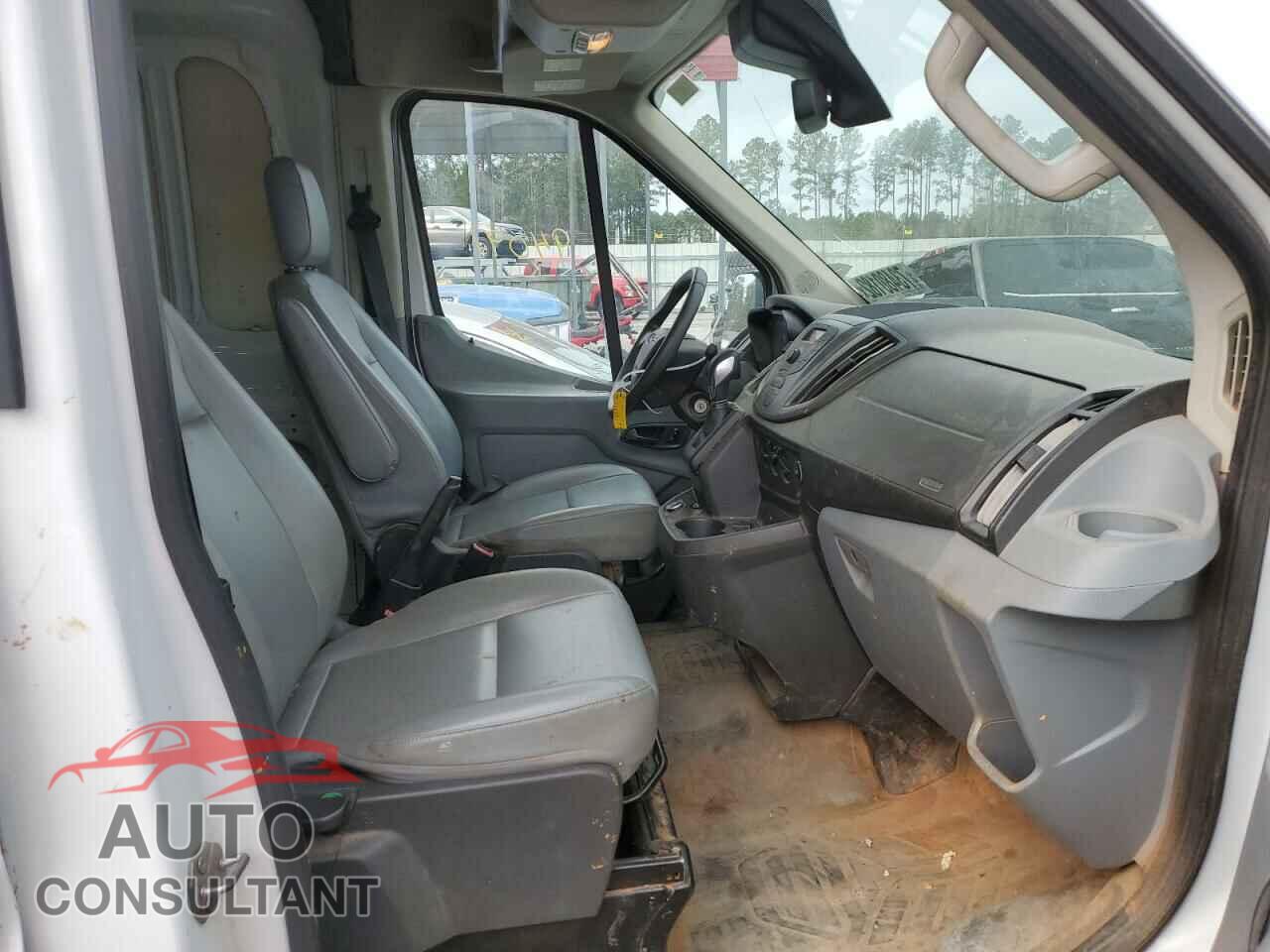 FORD TRANSIT 2018 - 1FTYR2CG0JKB10470