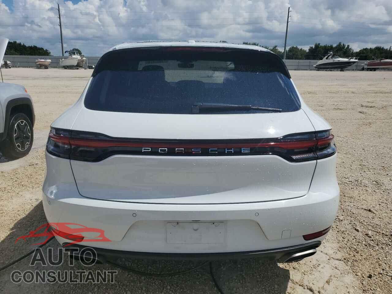 PORSCHE MACAN 2021 - WP1AA2A52MLB00675