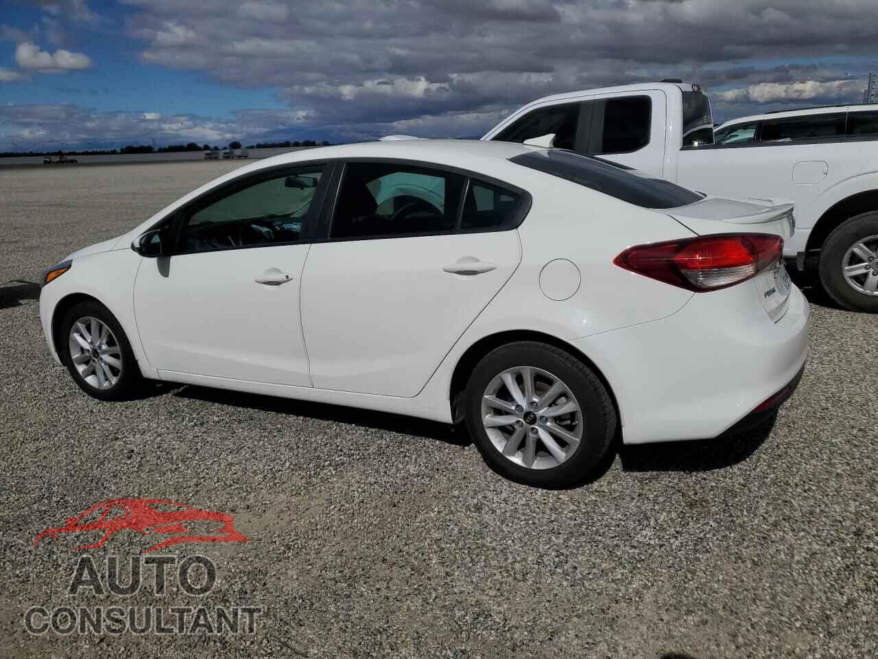 KIA FORTE 2017 - 3KPFL4A75HE032594
