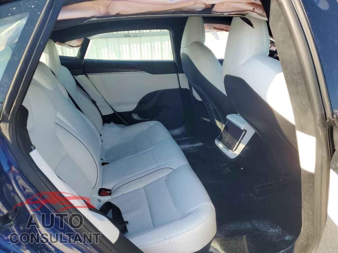 TESLA MODEL S 2022 - 5YJSA1E67NF489711