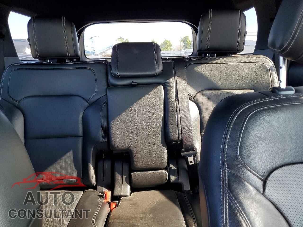 FORD EXPLORER 2018 - 1FM5K8F82JGB32449