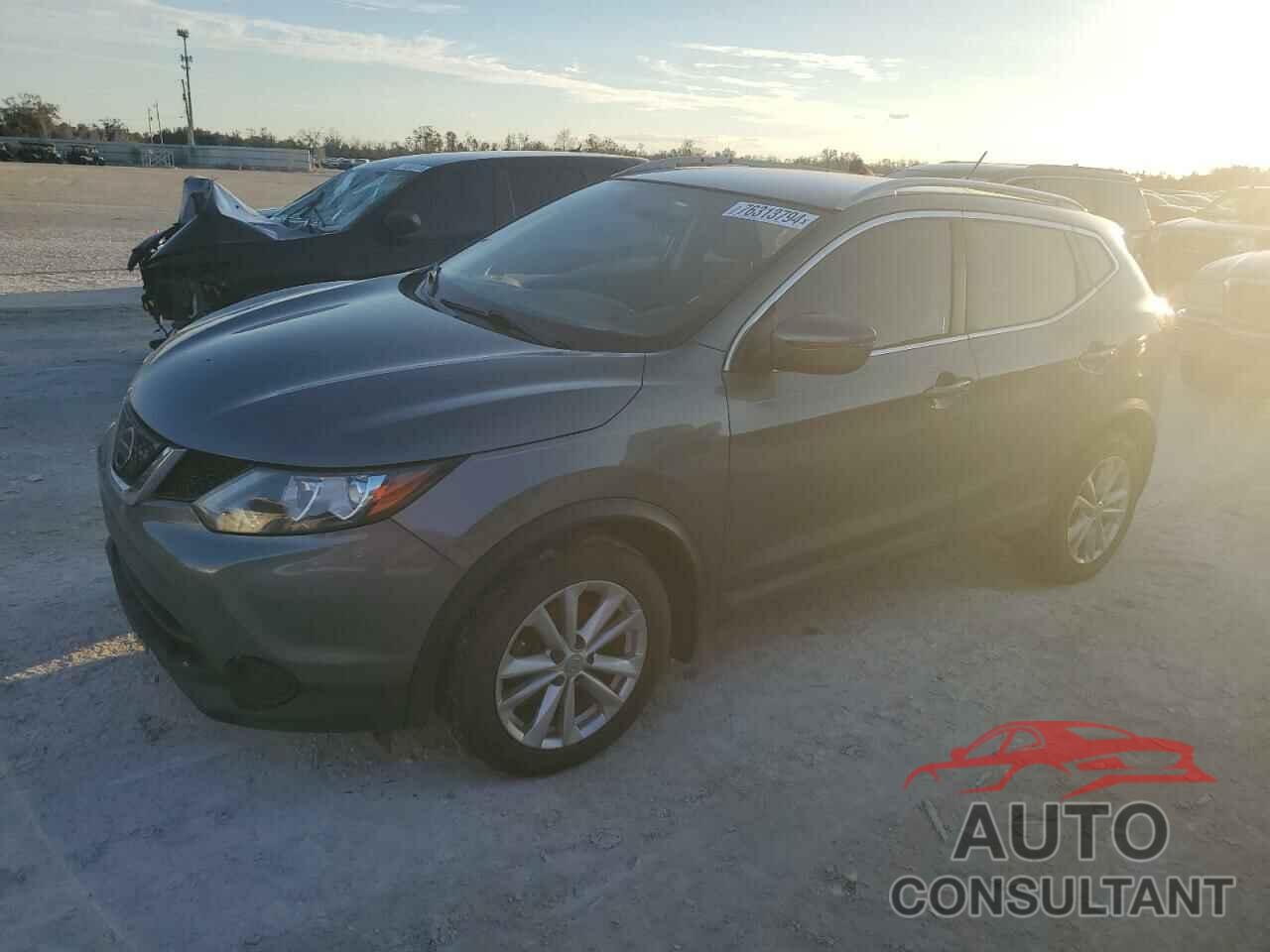 NISSAN ROGUE 2018 - JN1BJ1CP2JW182161
