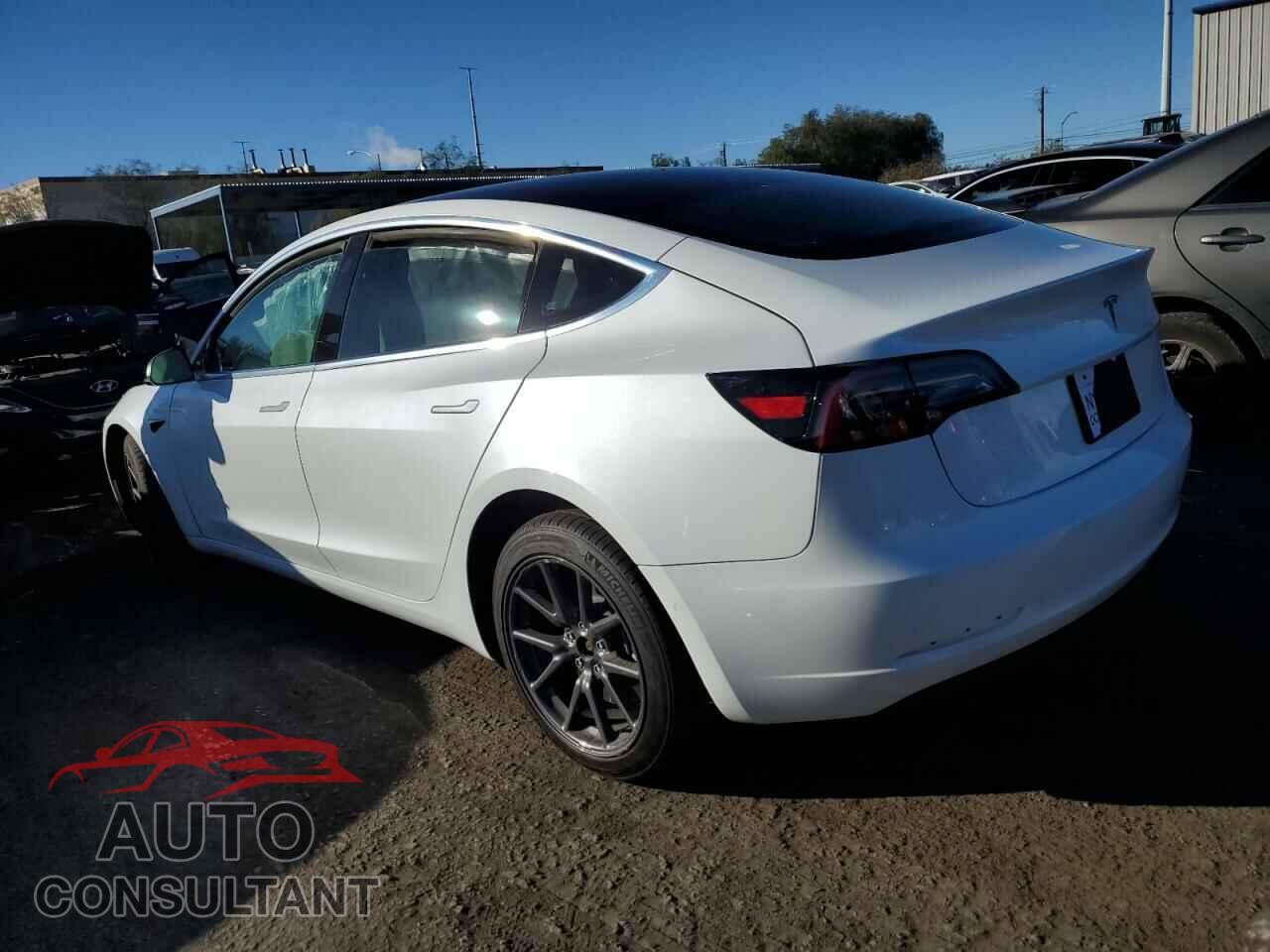 TESLA MODEL 3 2020 - 5YJ3E1EA0LF615580