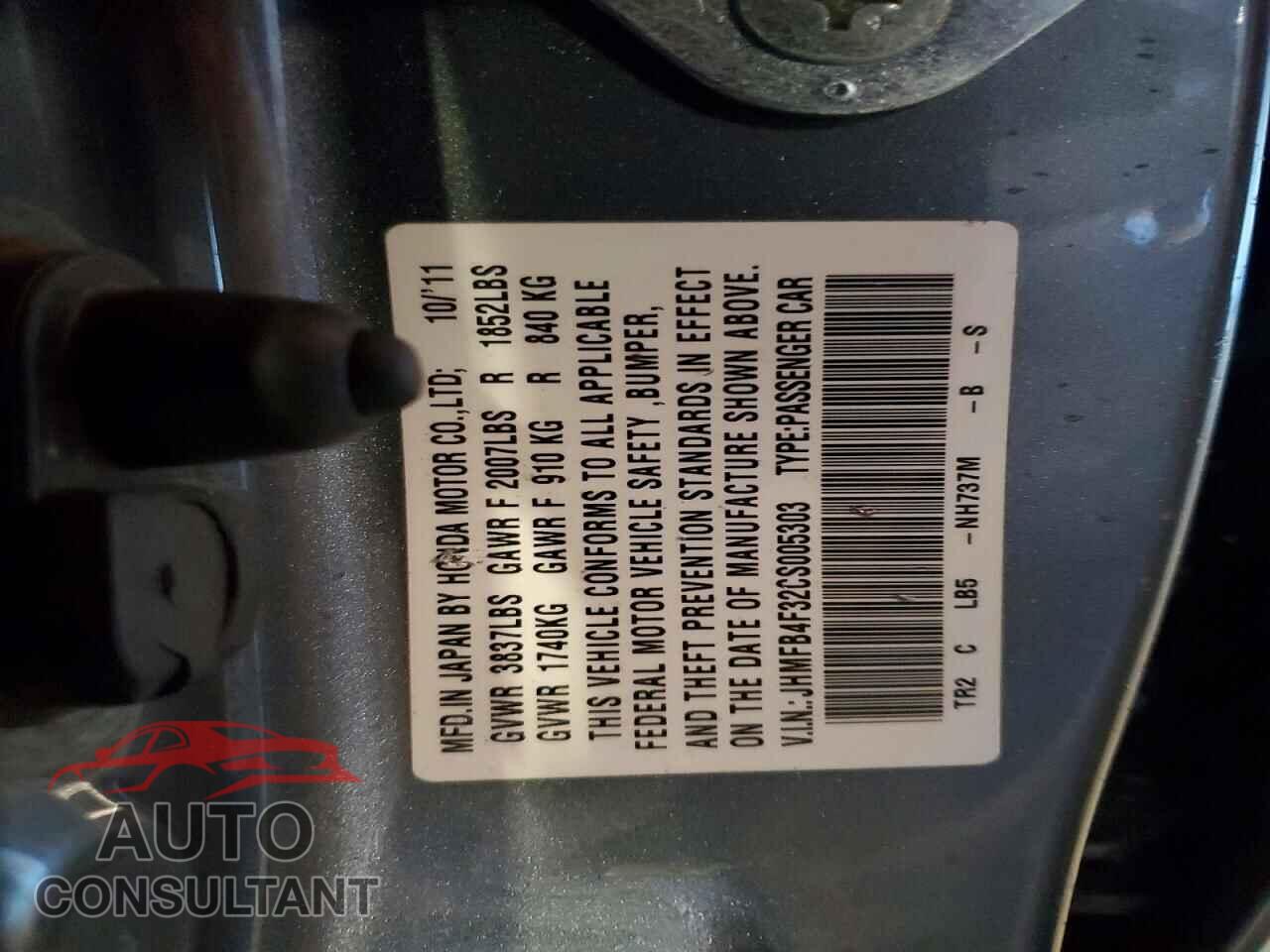 HONDA CIVIC 2012 - JHMFB4F32CS005303