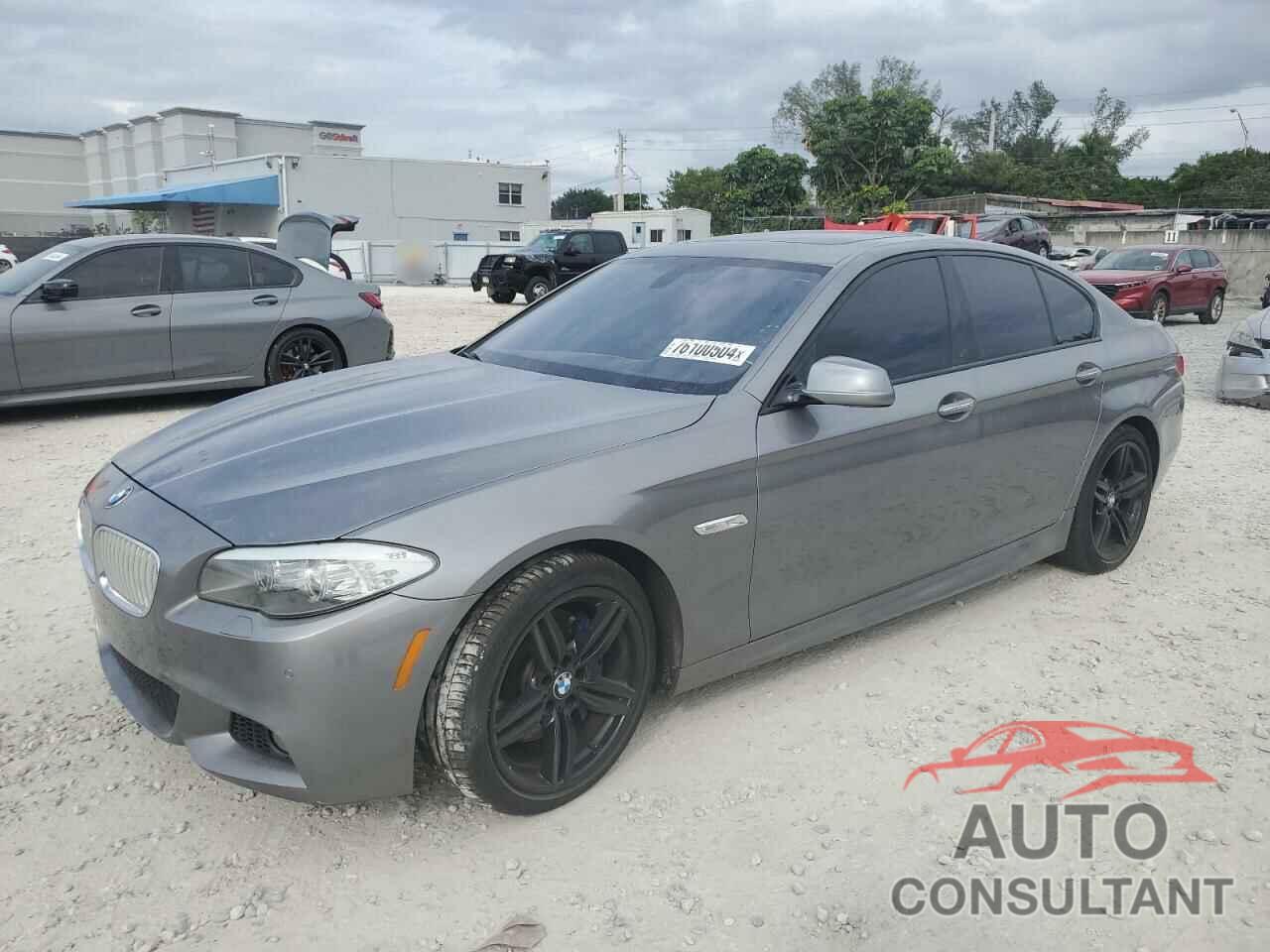 BMW 5 SERIES 2013 - WBAFR9C51DDX80842