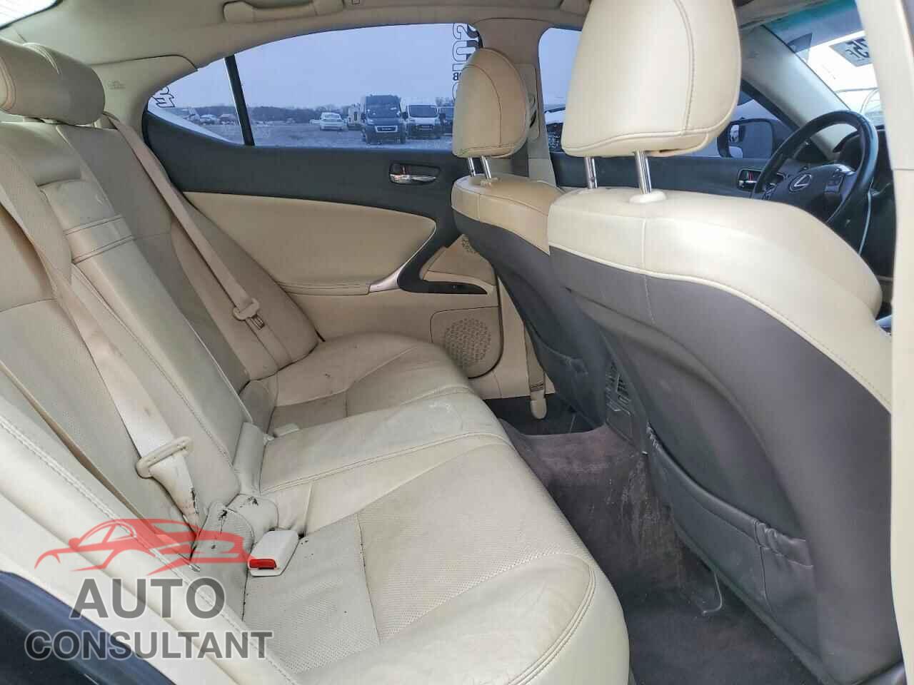 LEXUS IS 2011 - JTHBF5C21B5155243