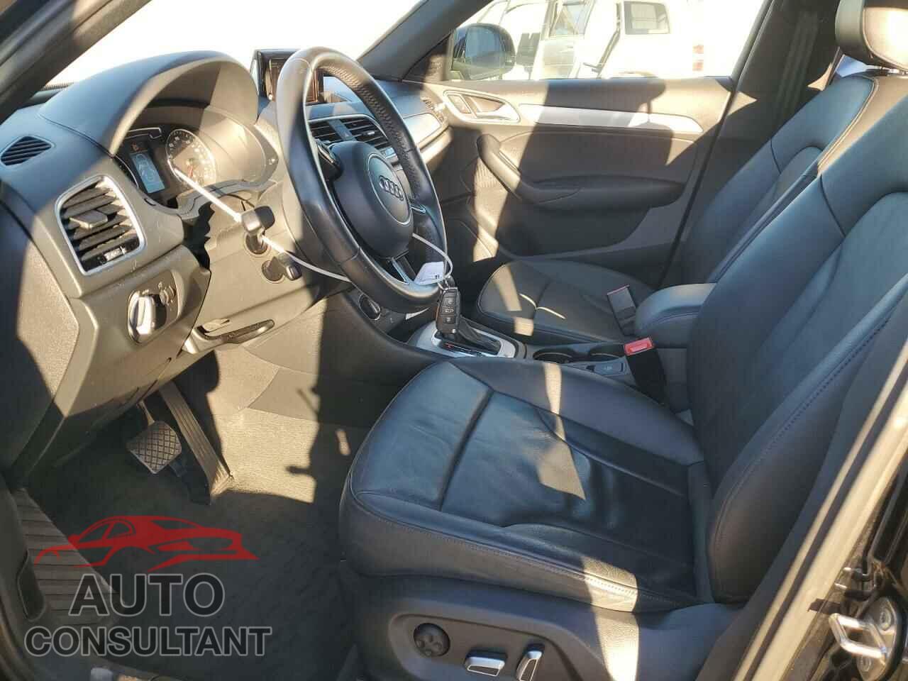 AUDI Q3 2017 - WA1BCCFS9HR015219