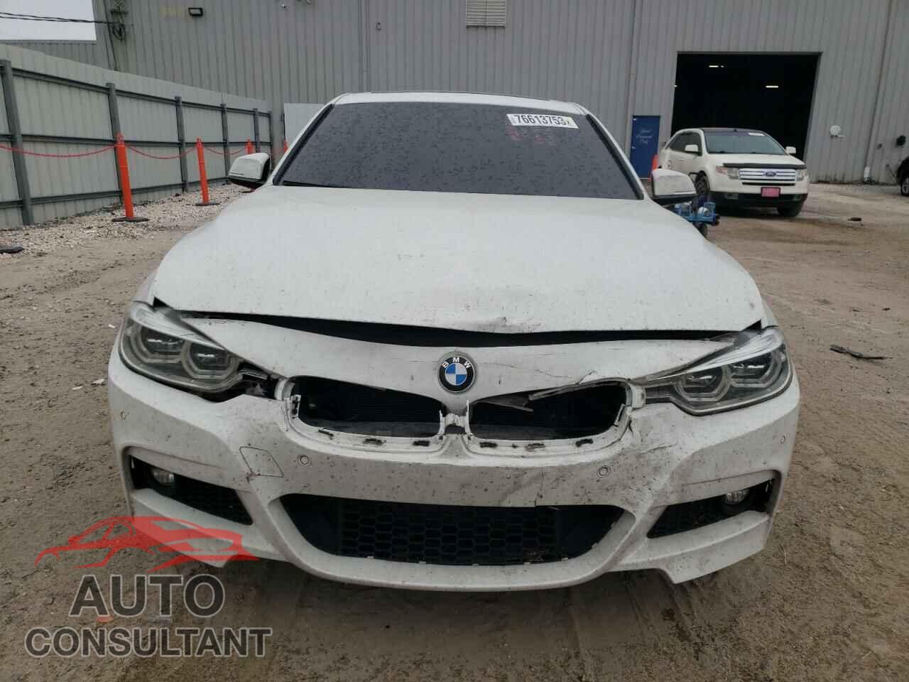 BMW 3 SERIES 2018 - WBA8B3G5XJNU82980