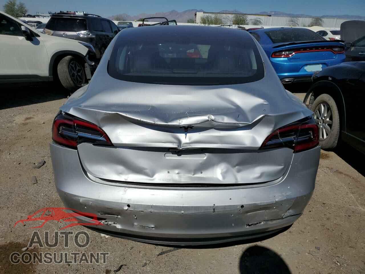 TESLA MODEL 3 2018 - 5YJ3E1EAXJF024251
