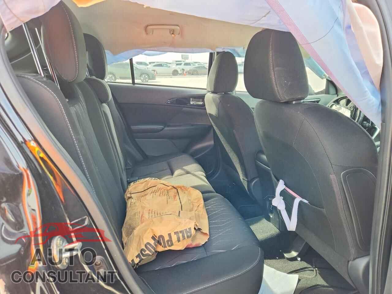 MITSUBISHI ECLIPSE 2018 - JA4AT5AA8JZ063712