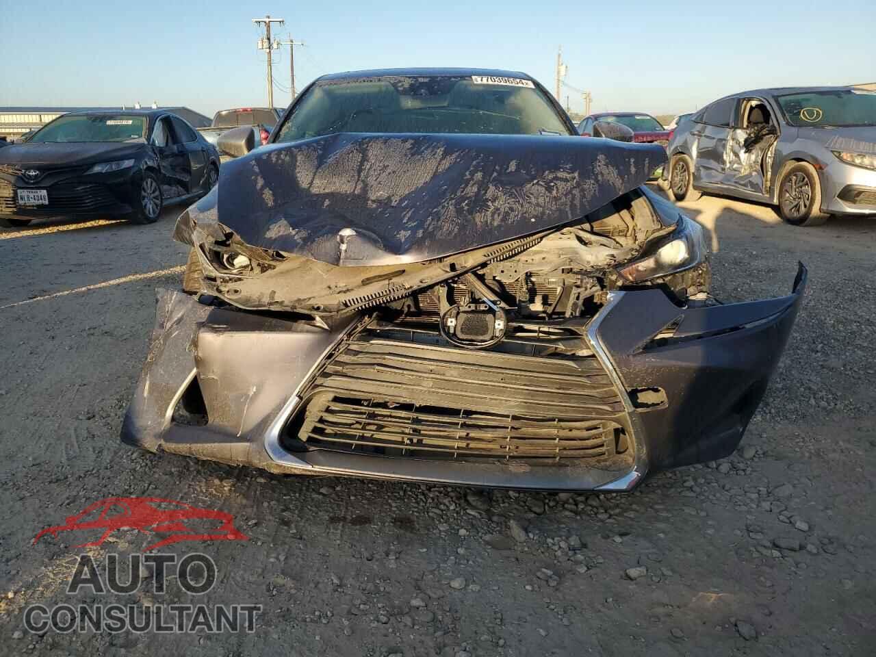 LEXUS IS 2017 - JTHBA1D2XH5057312