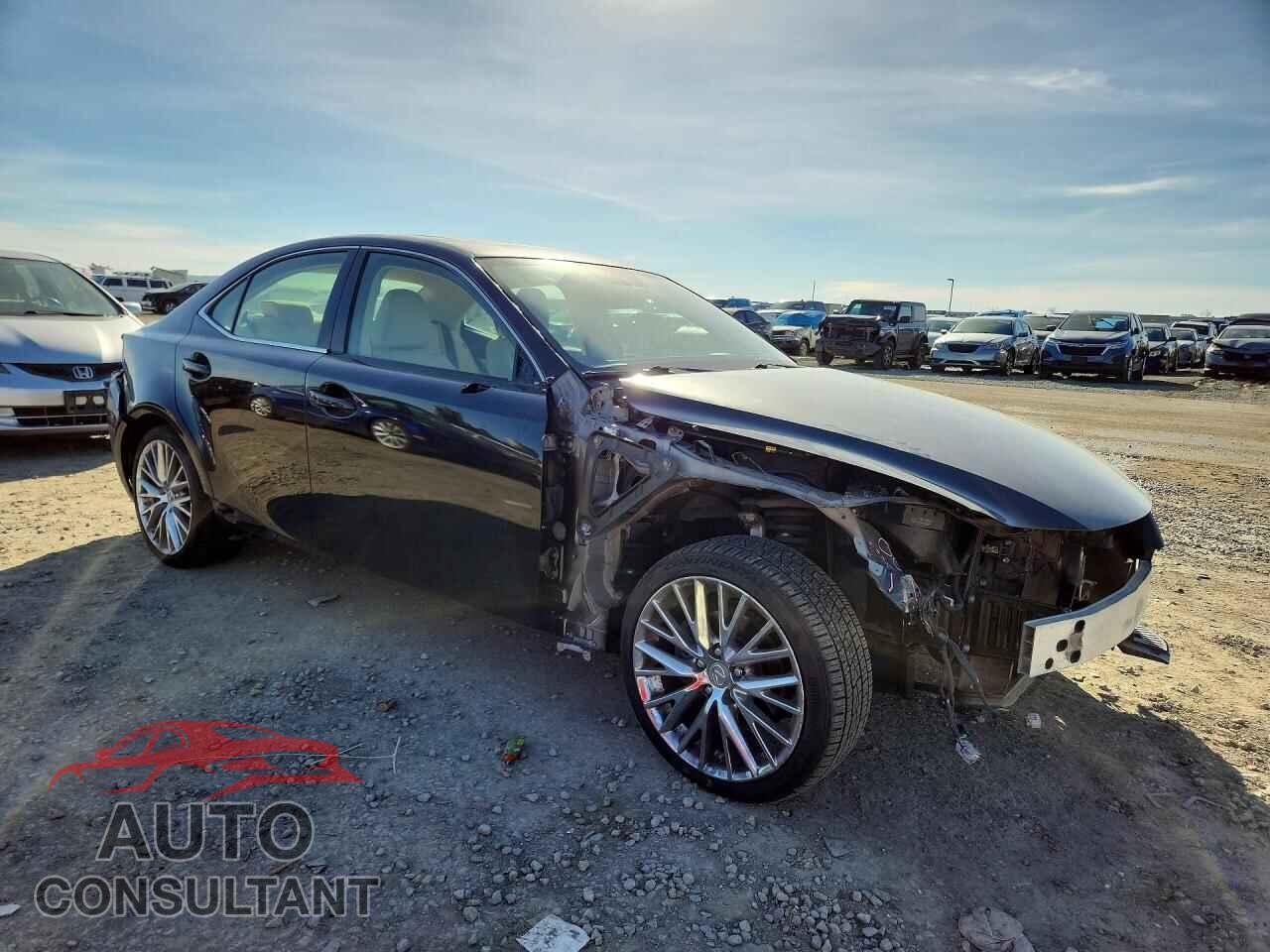 LEXUS IS 2014 - JTHBF1D23E5040946