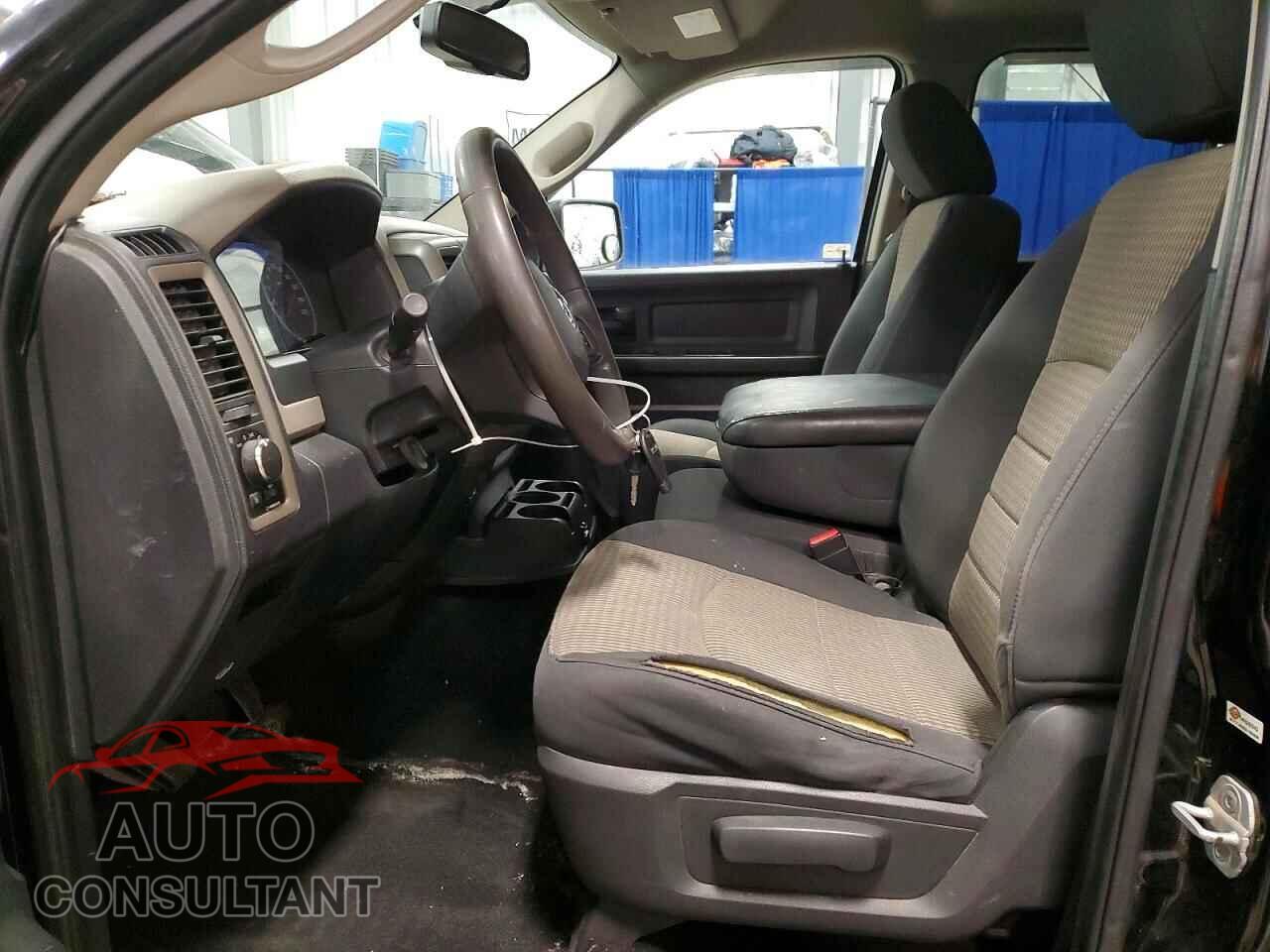 DODGE RAM 1500 2012 - 1C6RD7KTXCS266900