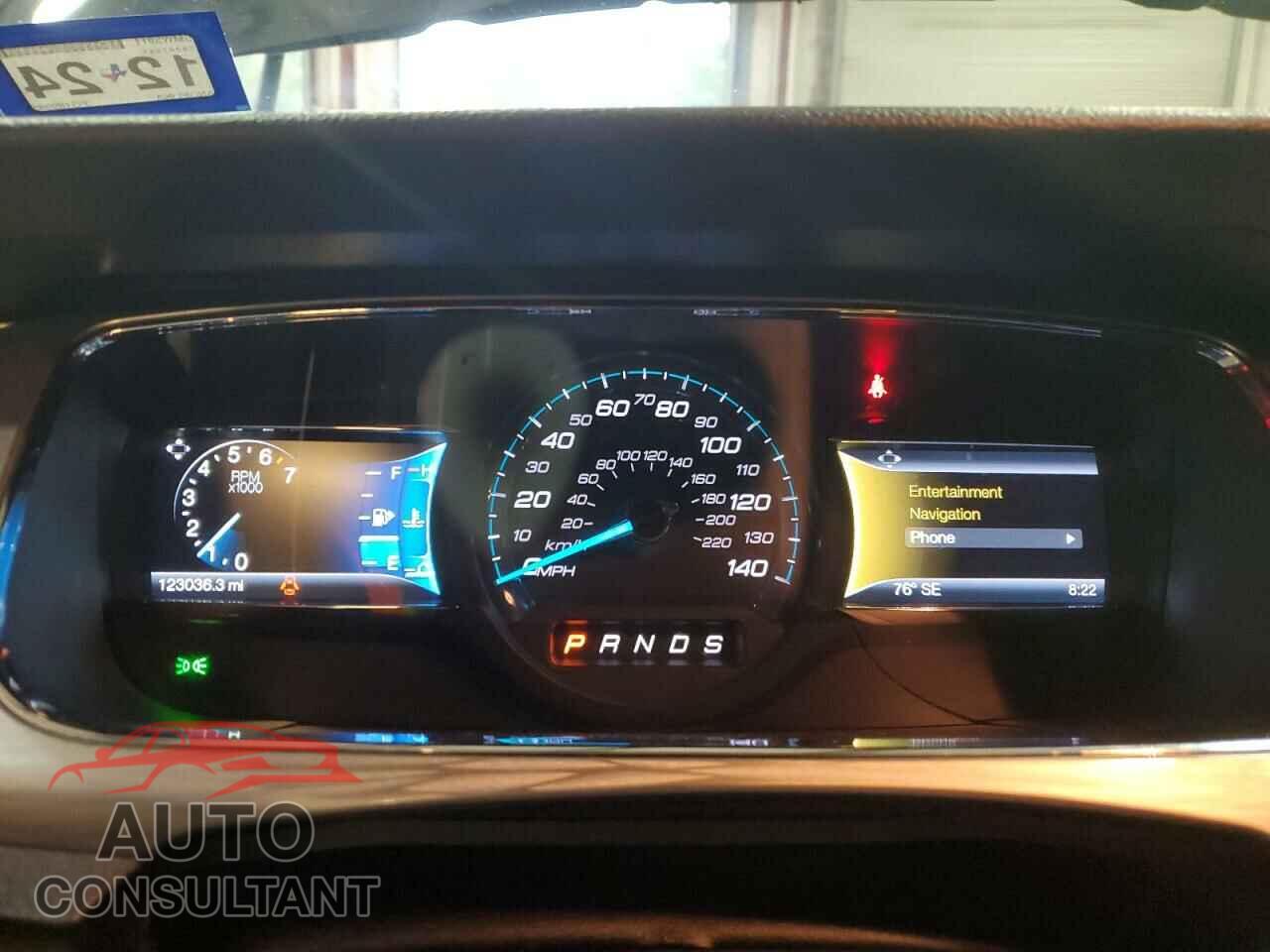 FORD TAURUS 2015 - 1FAHP2E84FG189945