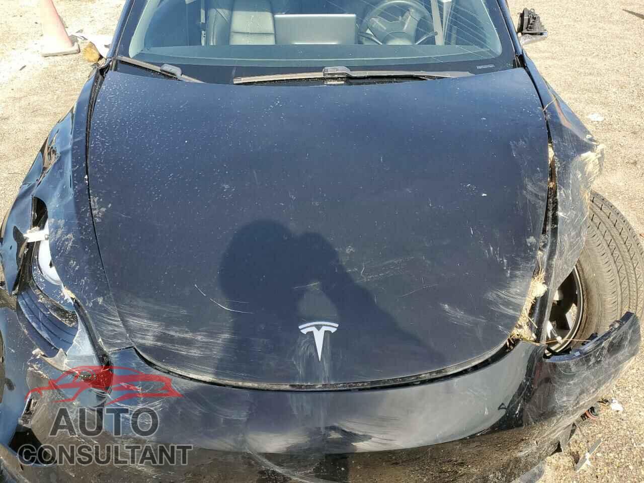 TESLA MODEL 3 2018 - 5YJ3E1EB0JF186804