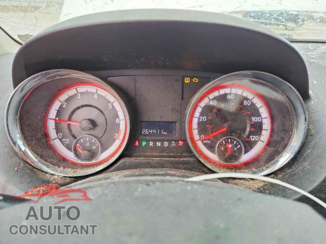 DODGE GRAND CARAVAN 2011 - 2D4RN3DG0BR617475