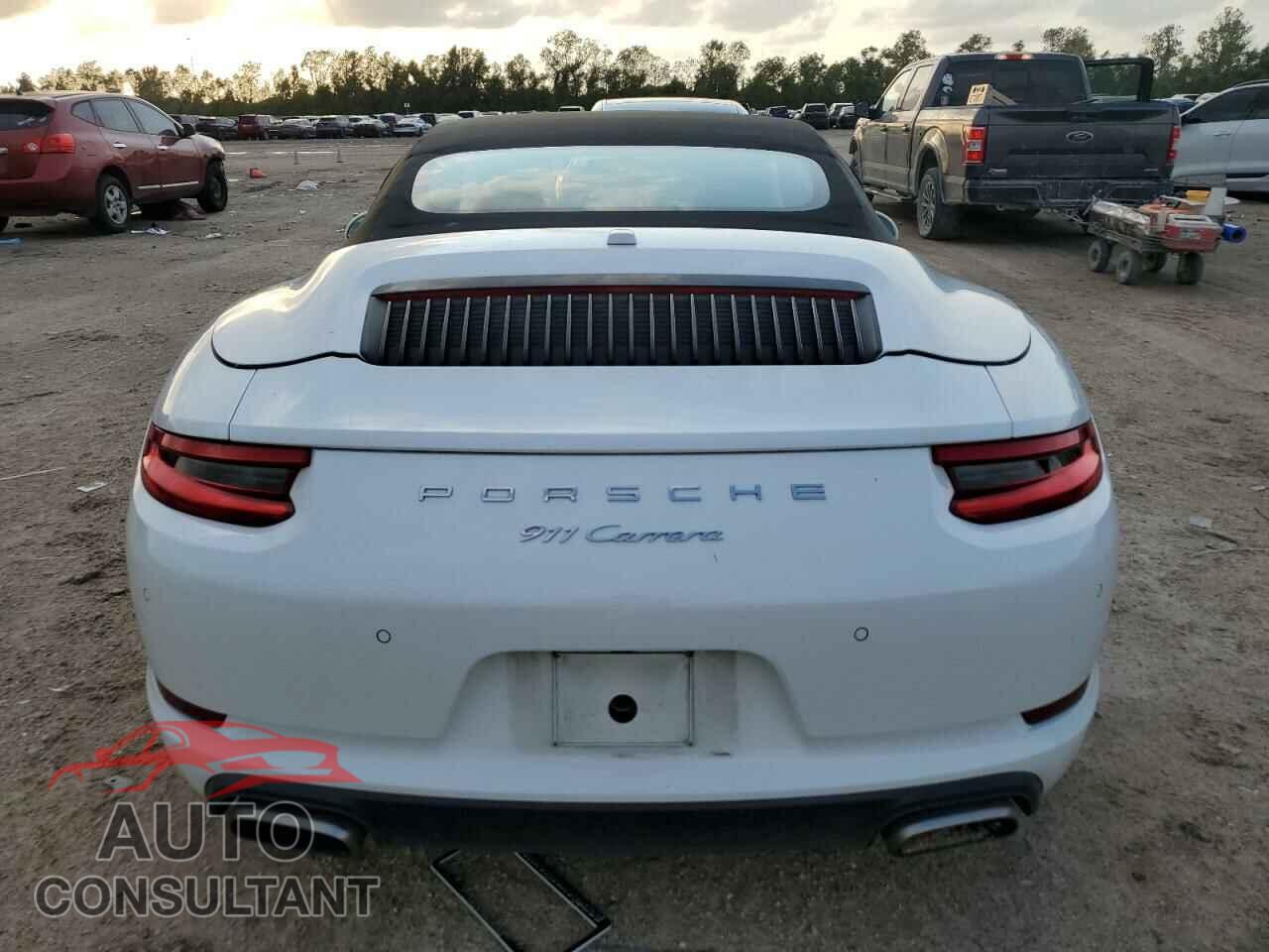 PORSCHE 911 2017 - WP0CA2A99HS141149