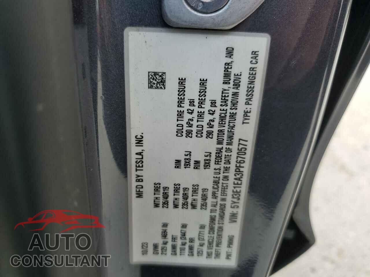 TESLA MODEL 3 2023 - 5YJ3E1EA3PF670577
