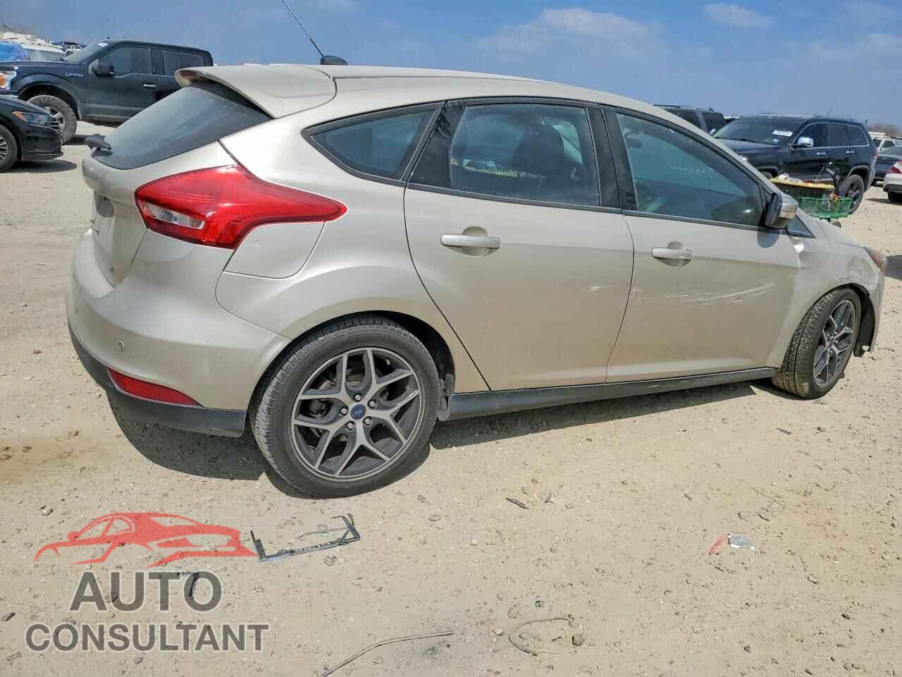 FORD FOCUS 2017 - 1FADP3M23HL332671