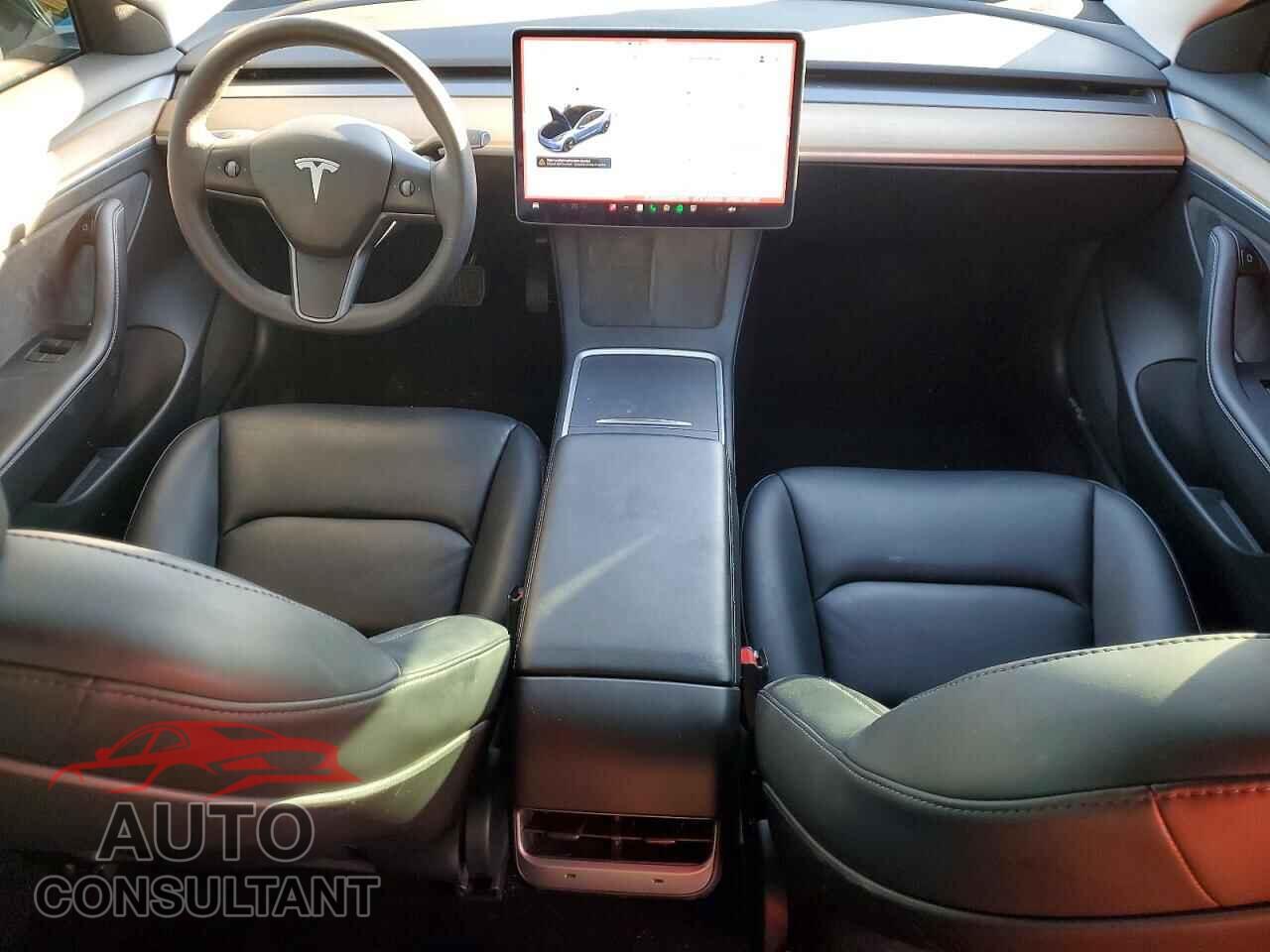 TESLA MODEL 3 2021 - 5YJ3E1EB2MF979512