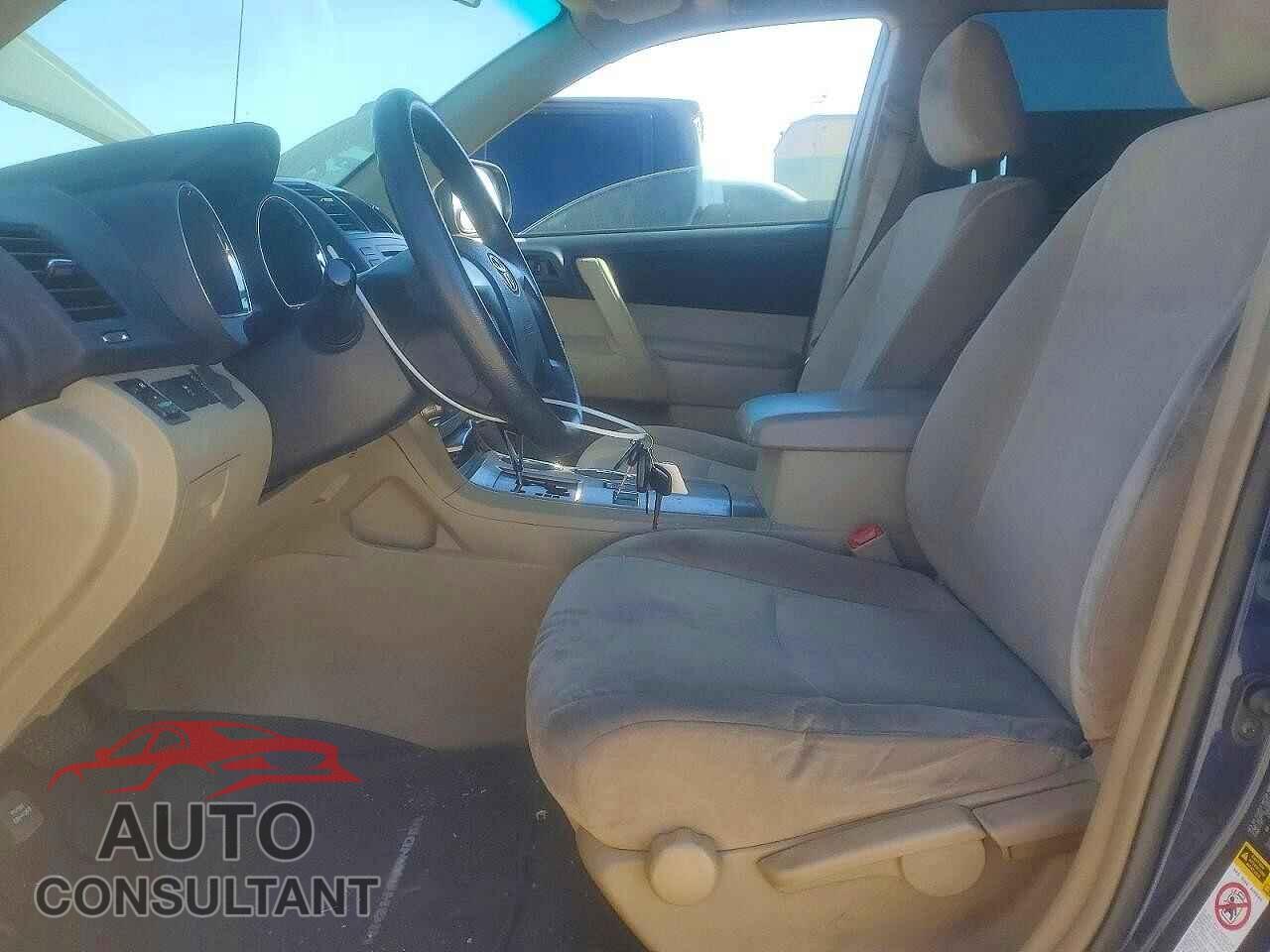 TOYOTA HIGHLANDER 2011 - 5TDZK3EH5BS028670