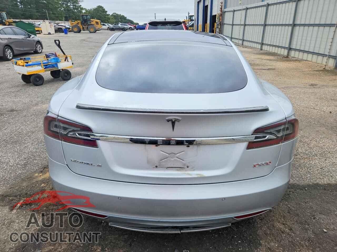 TESLA MODEL S 2015 - 5YJSA1E4XFF113990