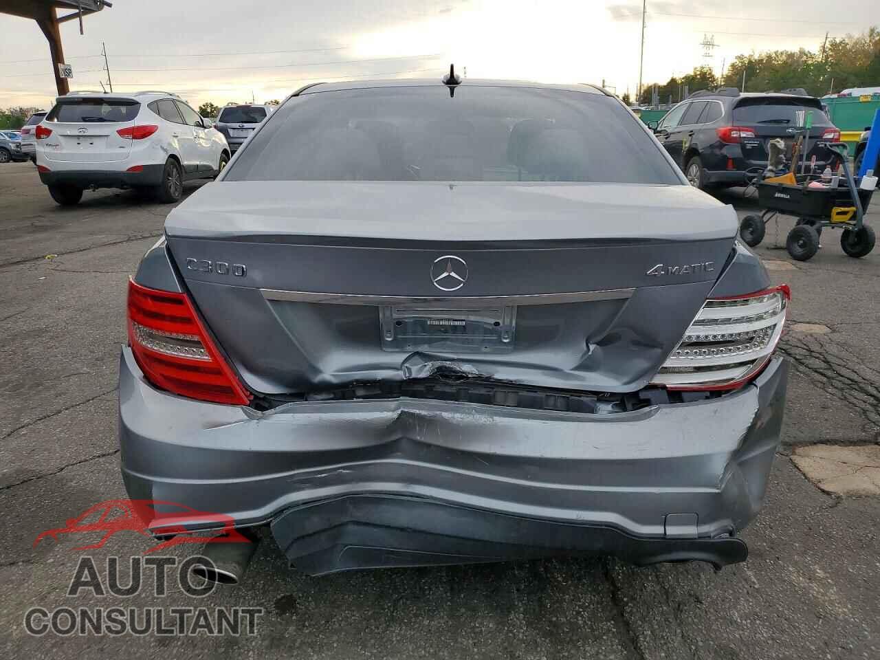 MERCEDES-BENZ C-CLASS 2012 - WDDGF8BB2CR201642