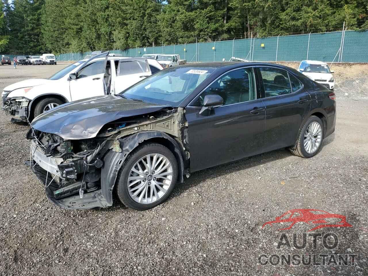 TOYOTA CAMRY 2018 - 4T1B21HK7JU004809