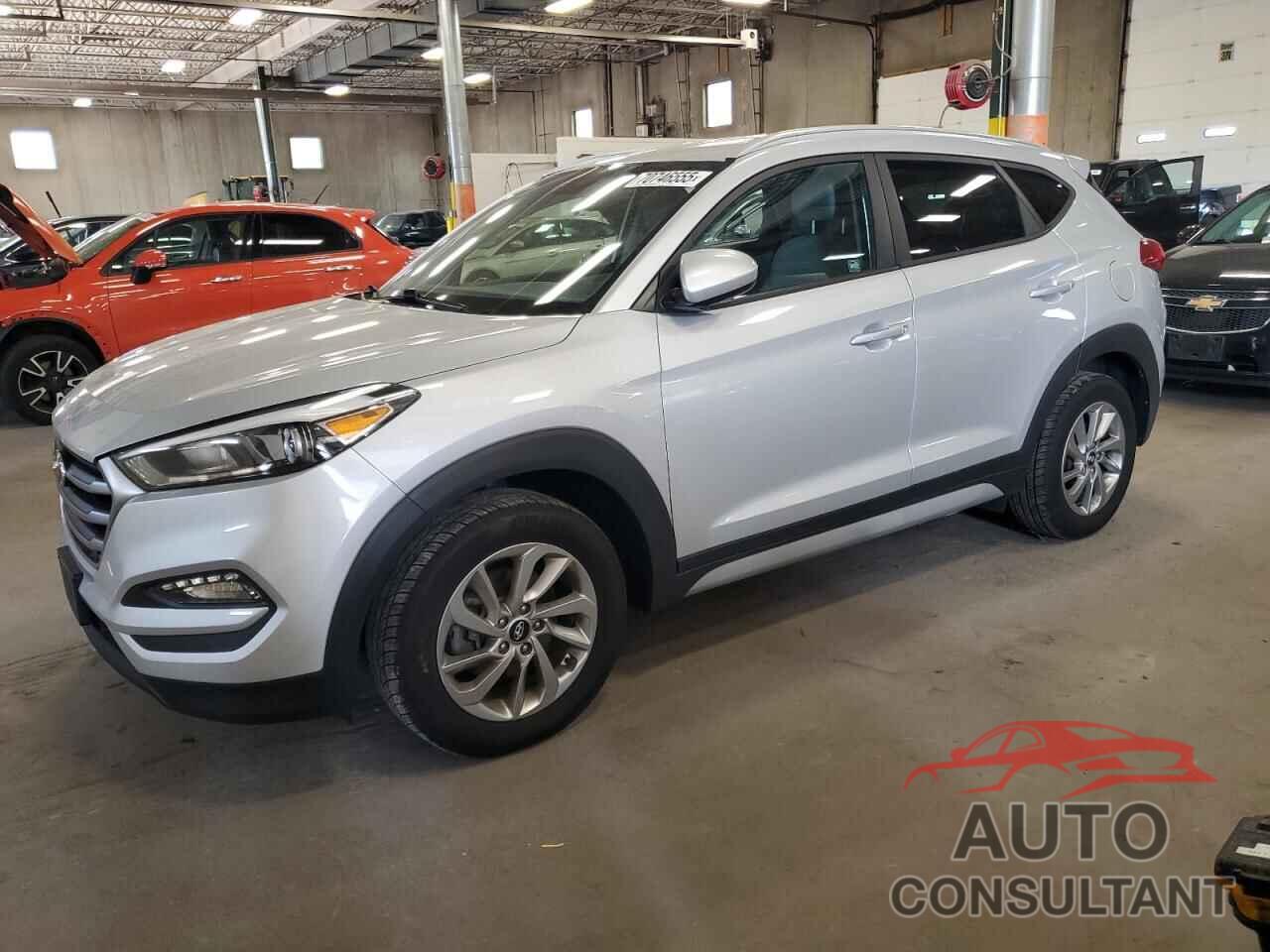 HYUNDAI TUCSON 2018 - KM8J3CA41JU779767