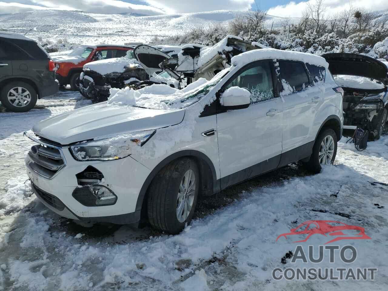 FORD ESCAPE 2017 - 1FMCU9G90HUC97121