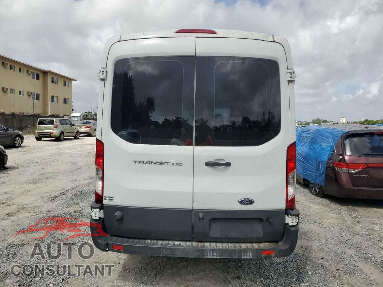 FORD TRANSIT 2017 - 1FTYR2CM1HKB34020