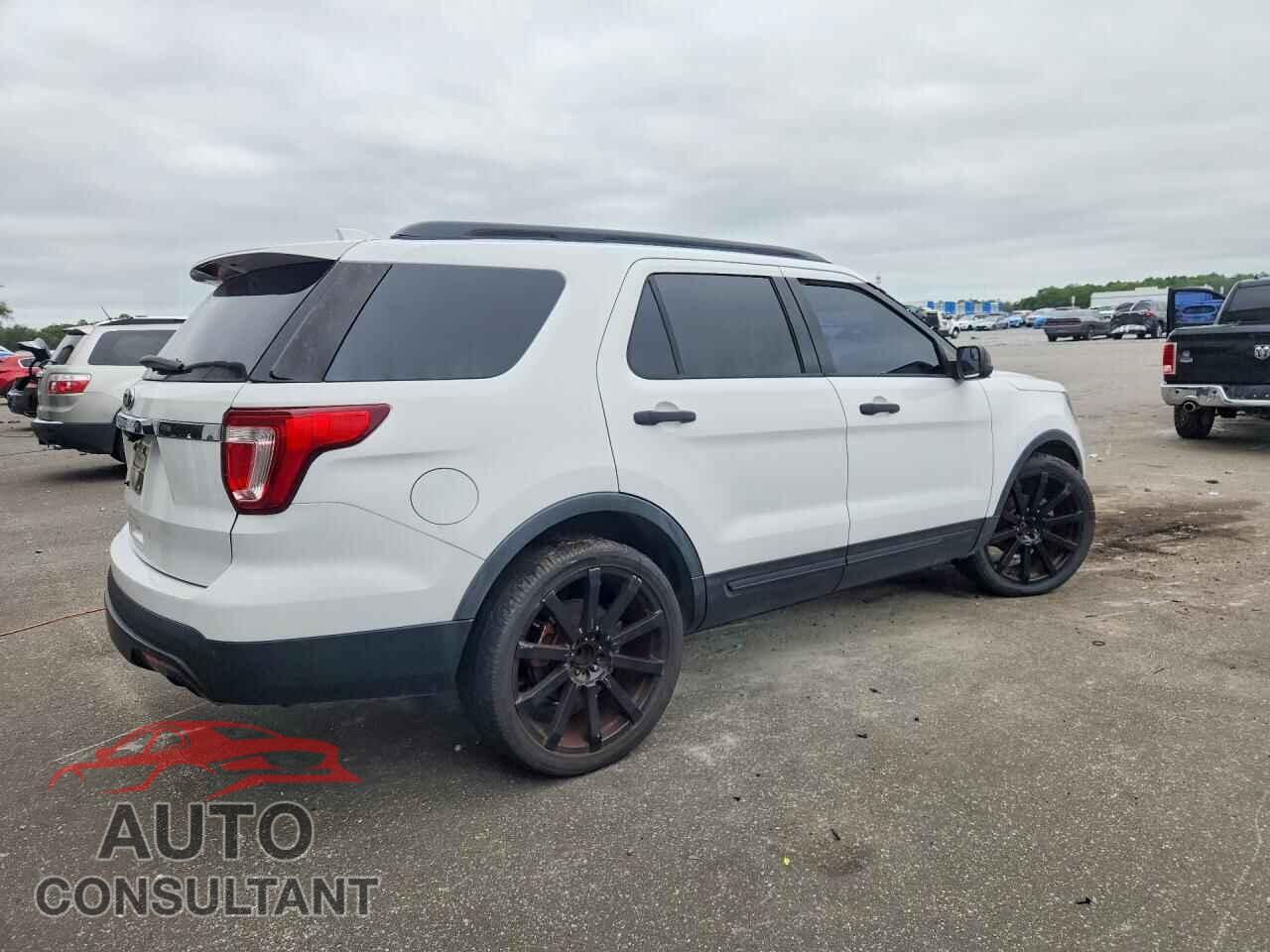 FORD EXPLORER 2017 - 1FM5K7B87HGA55507