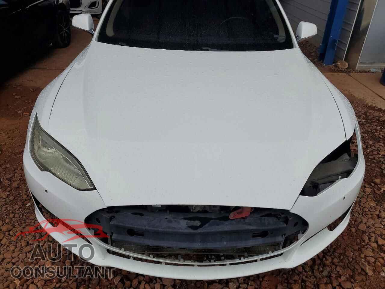TESLA MODEL S 2013 - 5YJSA1DP3DFP22430