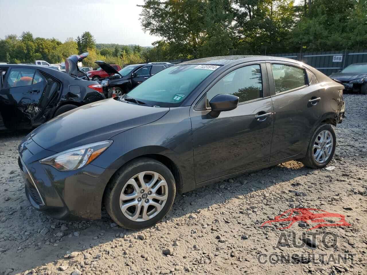 TOYOTA YARIS 2017 - 3MYDLBYV2HY173641
