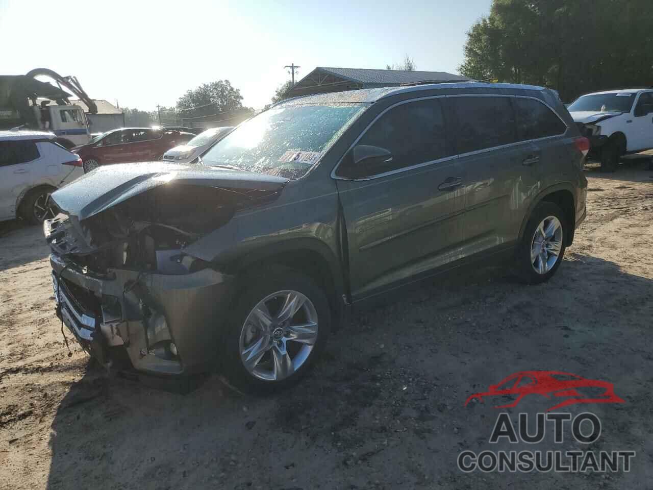 TOYOTA HIGHLANDER 2019 - 5TDYZRFH0KS308991