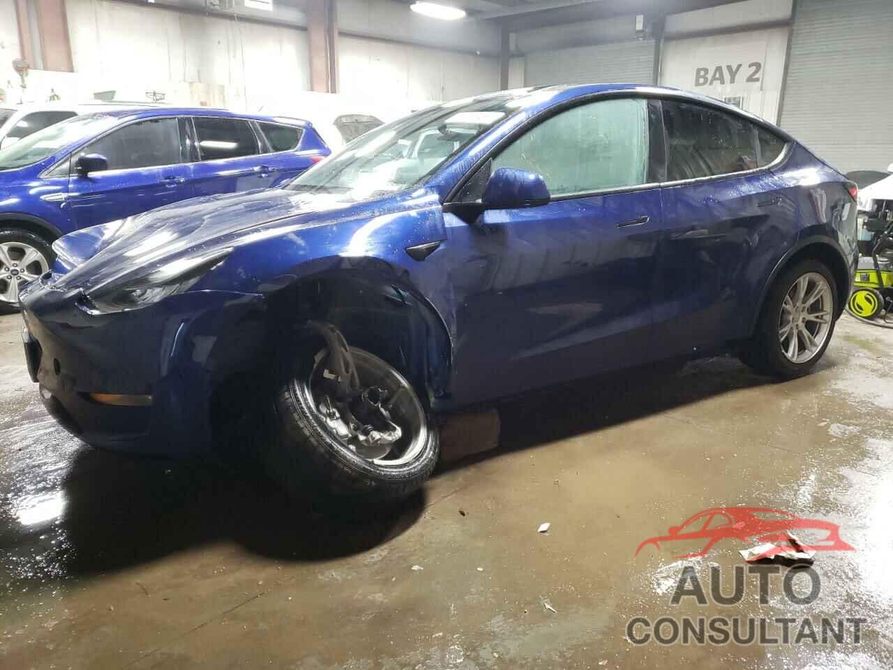 TESLA MODEL Y 2021 - 5YJYGDEE4MF068996