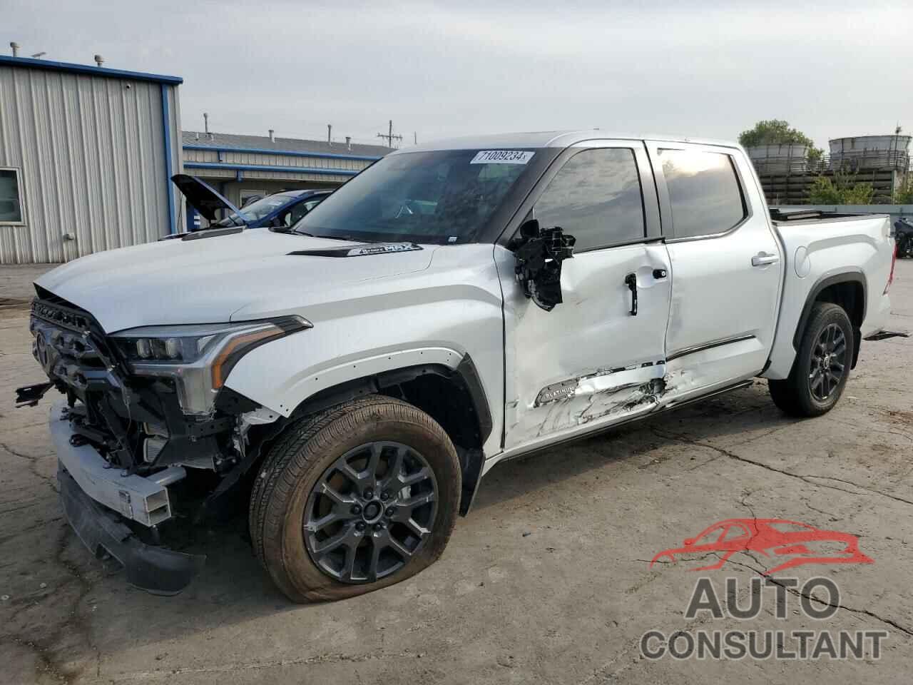 TOYOTA TUNDRA 2024 - 5TFNC5DB7RX075319