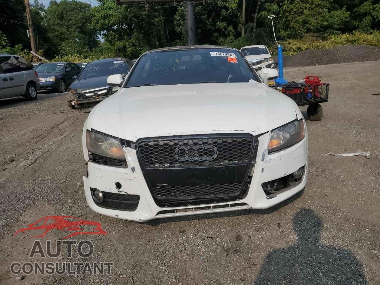 AUDI A5 2011 - WAUCFAFR9BA024430