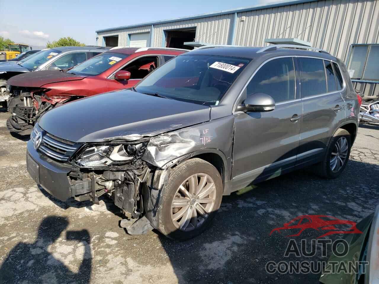 VOLKSWAGEN TIGUAN 2016 - WVGAV7AX5GW560240