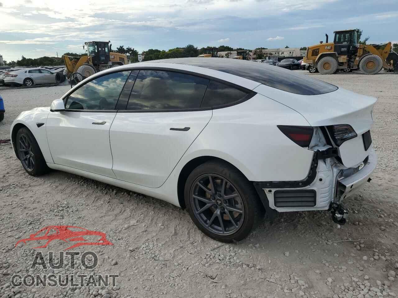TESLA MODEL 3 2021 - 5YJ3E1EA5MF016160