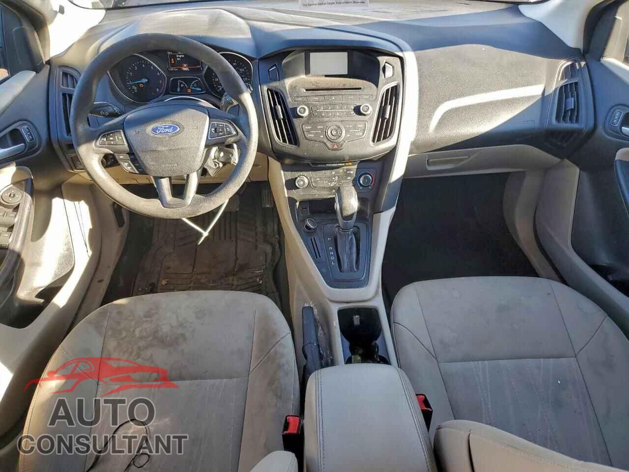 FORD FOCUS 2017 - 1FADP3K21HL225640