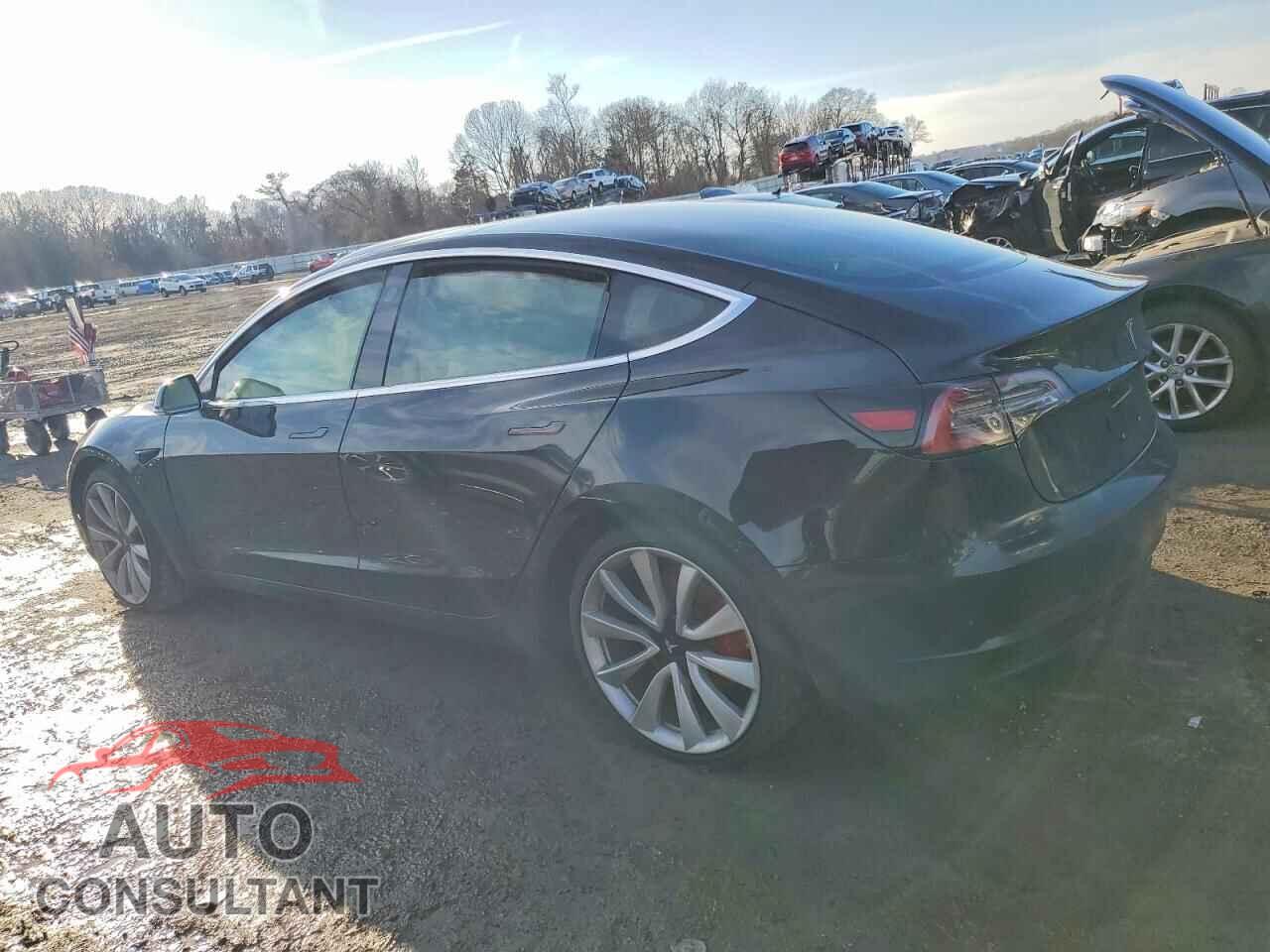 TESLA MODEL 3 2018 - 5YJ3E1EB9JF082666