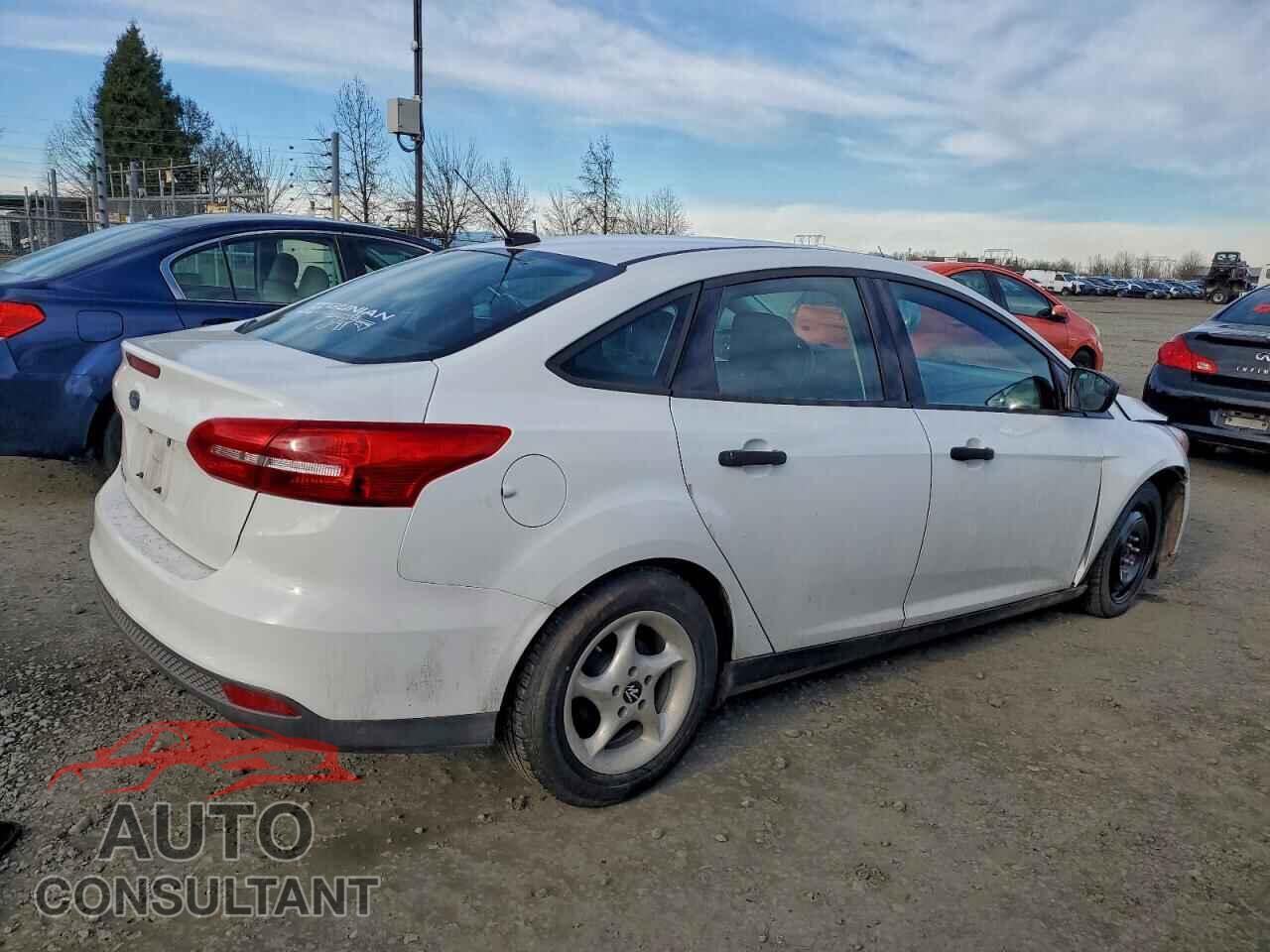 FORD FOCUS 2016 - 1FADP3E28GL310713