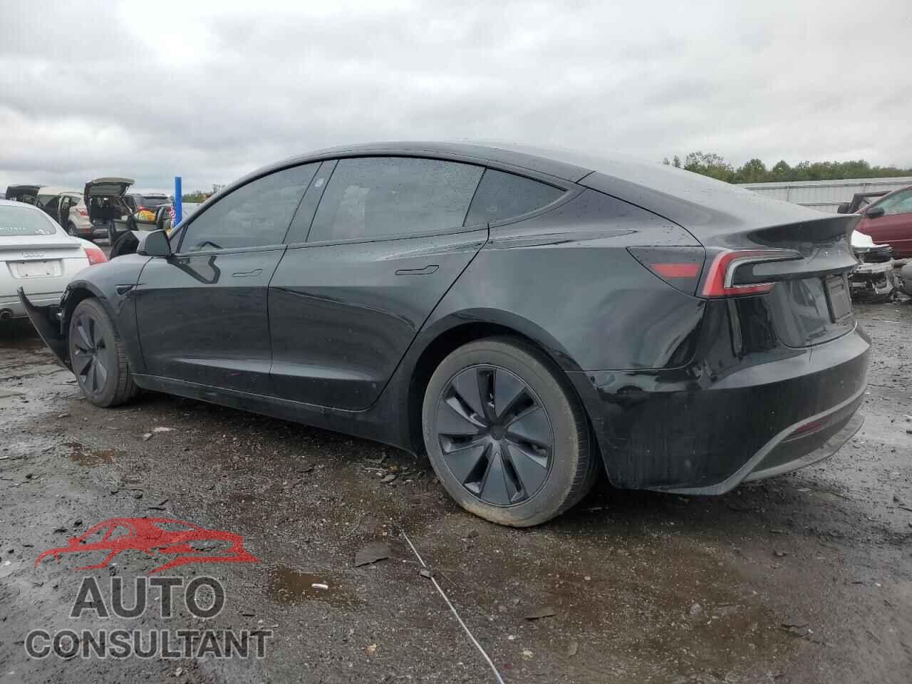 TESLA MODEL 3 2025 - 5YJ3E1EB5SF886741
