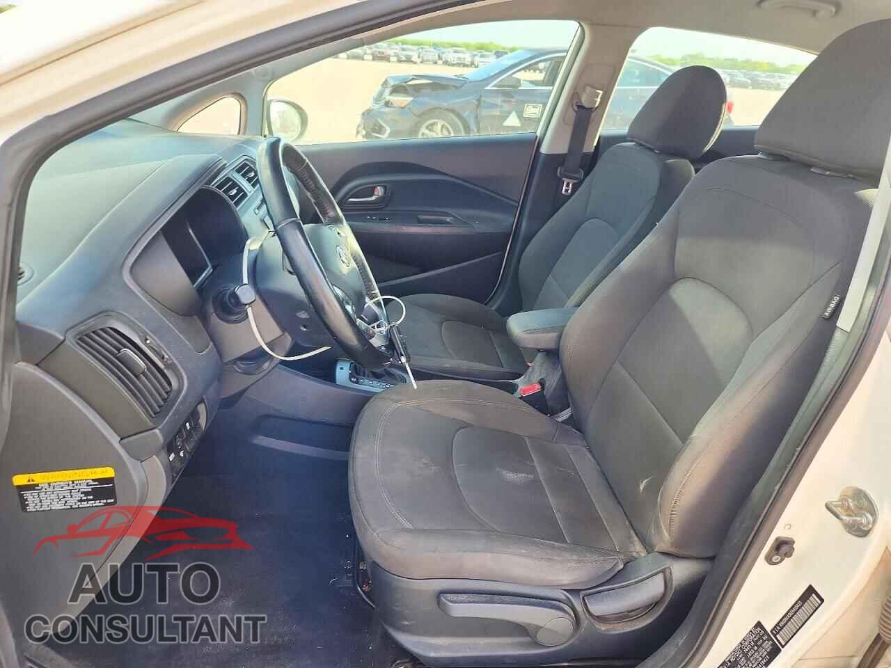 KIA RIO 2014 - KNADN4A36E6418423