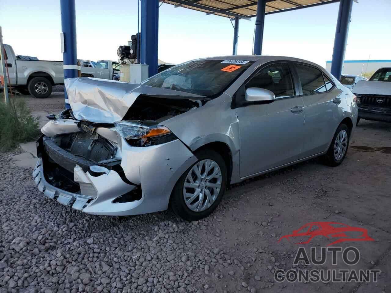 TOYOTA COROLLA 2018 - 5YFBURHE2JP760536