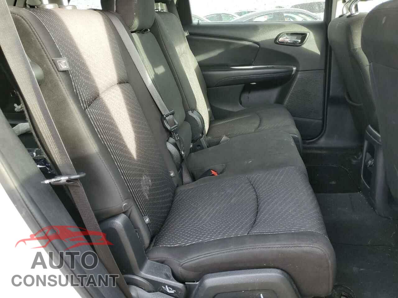 DODGE JOURNEY 2017 - 3C4PDCBG4HT589339